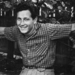 На этой фотографии Сергею Голубкову 18 лет. Неиссякаемый оптимизм был дан ему от рождения и помогал творить великие дела всю жизнь.