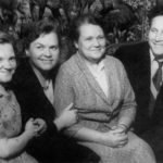Рядом с Сергеем – мама Инги, Нина Павловна Васильева, спасительная тёща.